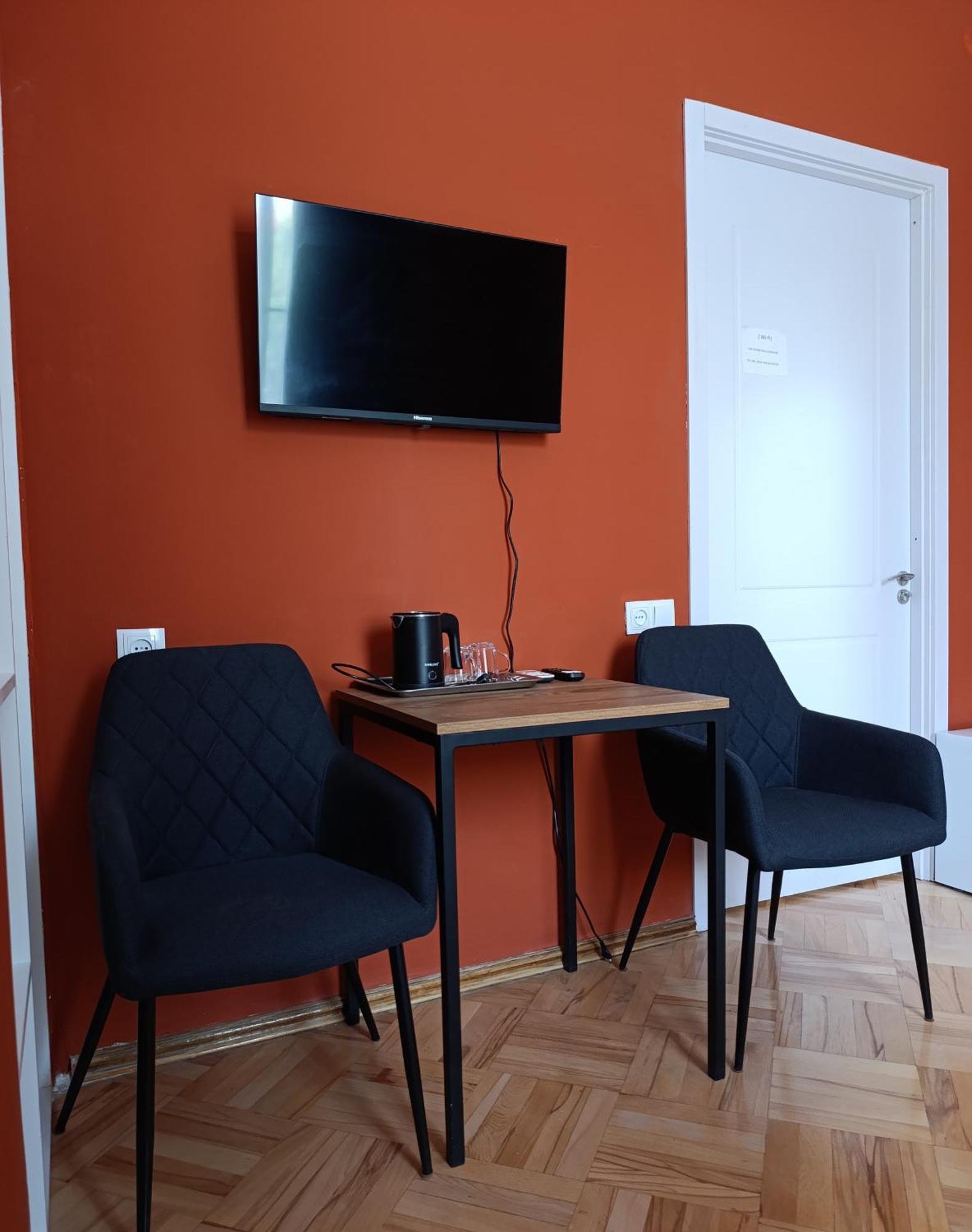 Guest House Top Floor 텔라비 외부 사진