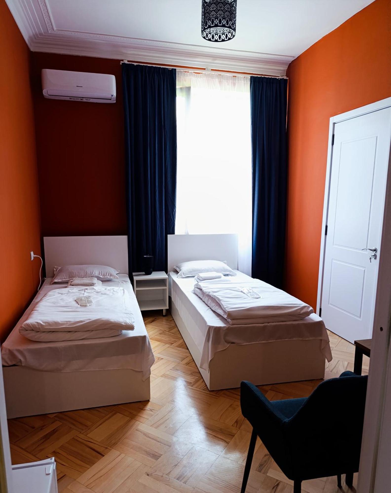 Guest House Top Floor 텔라비 외부 사진