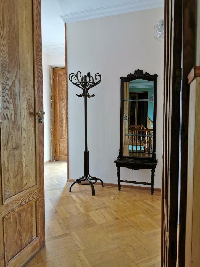Guest House Top Floor 텔라비 외부 사진